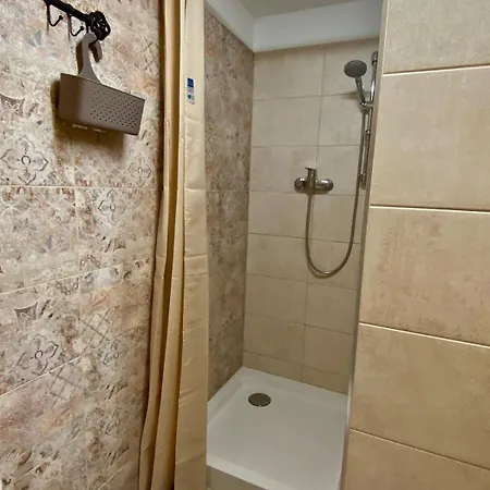 U Tresne 1 Apartment Loket