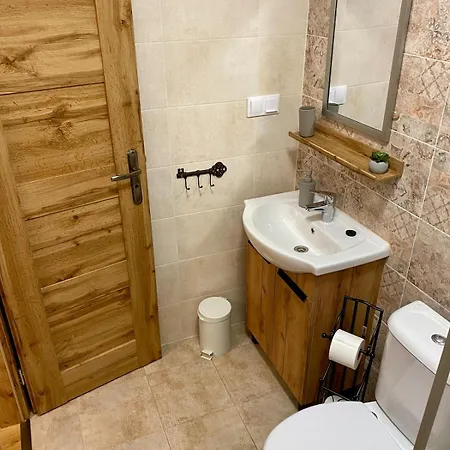 U Tresne 1 Apartment Loket